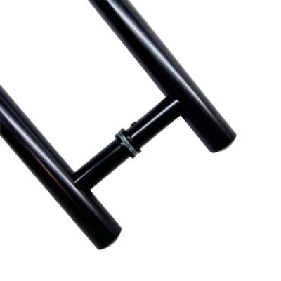 puxador em alumínio pintado preto- para colocar em portas de vidro e madeira - america vidros - sc - brasil - detalhe da peça